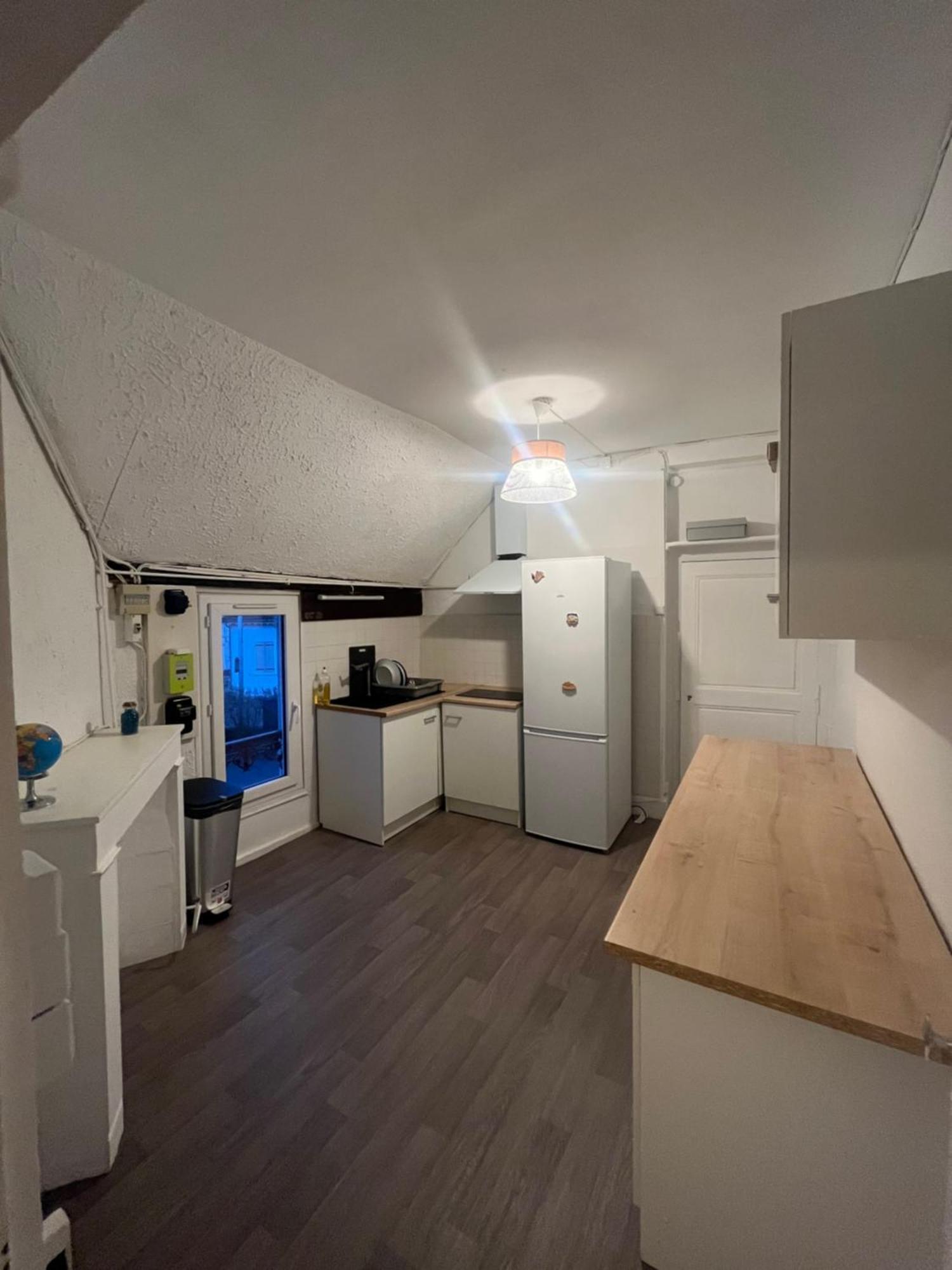 Appartement + Parking Prive Sainte-Savine Zewnętrze zdjęcie